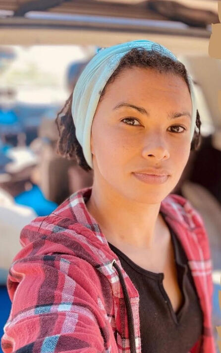 Taylor Barnes Taylor Barnes